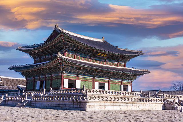 where-to-go-in-asia-Gyeongbokgung-Palace