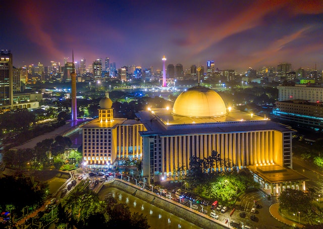 where-to-go-in-asia-Istiqlal-mosque-in-Indonesia