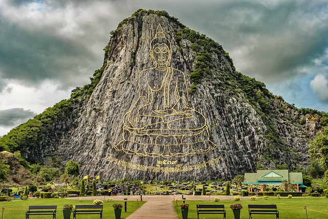 where-to-go-in-asia-Laser-Buddha-Mountain-Pattaya